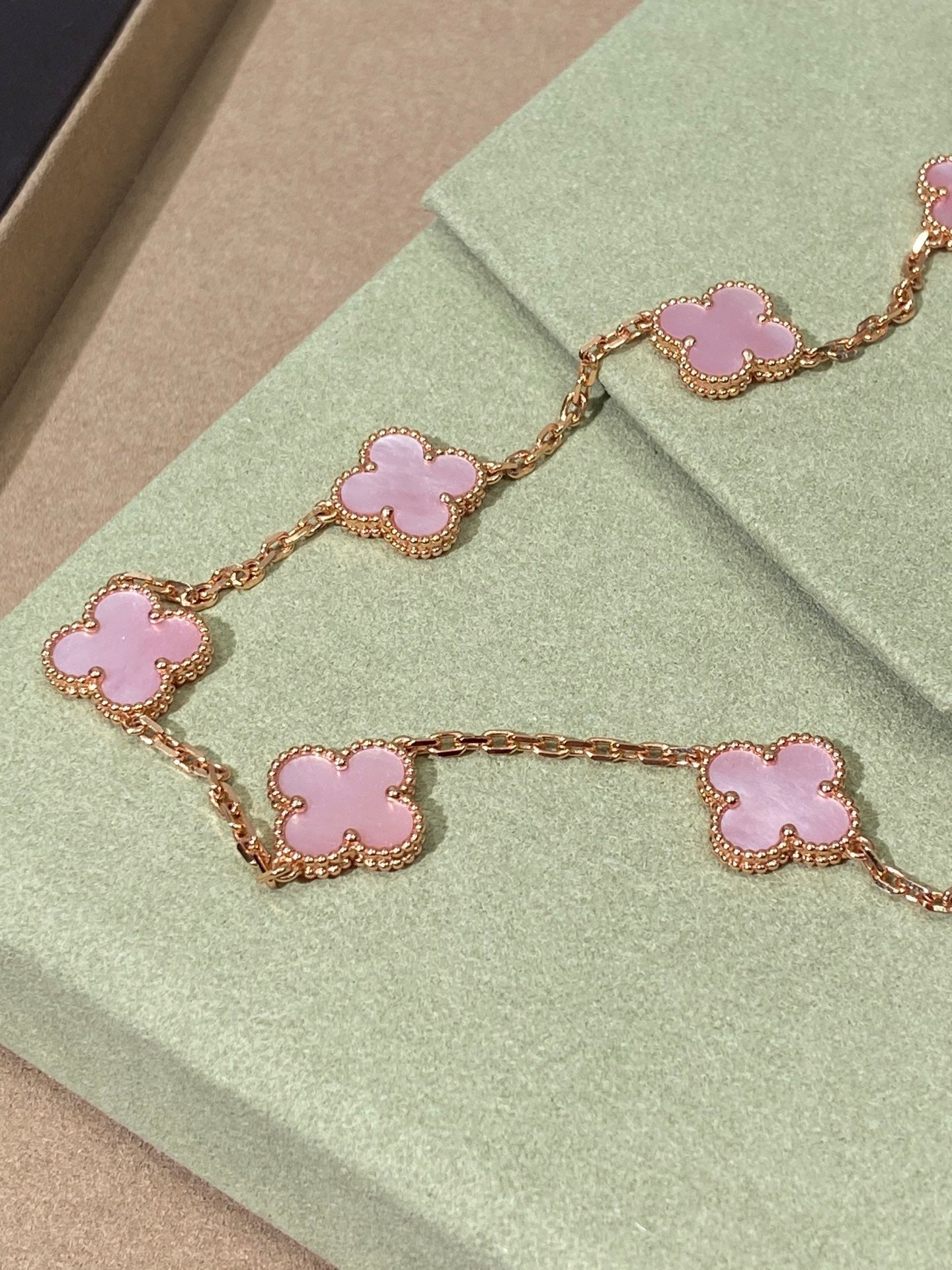 [Lumi Jewelry]CLOVER 10 MOTIFS PINK NECKLACE