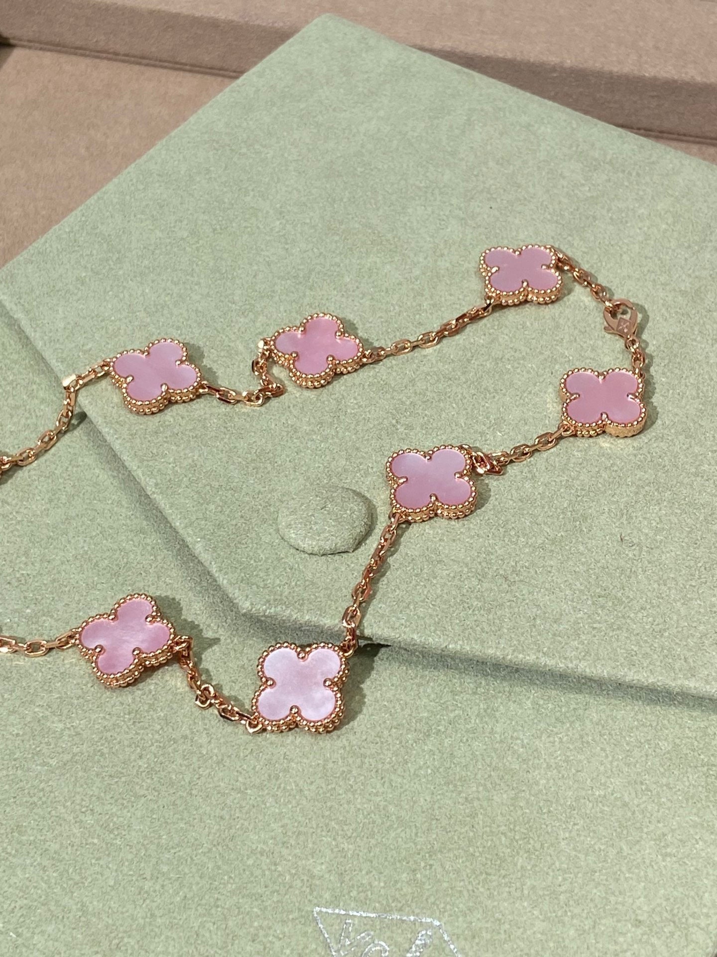 [Lumi Jewelry]CLOVER 10 MOTIFS PINK NECKLACE