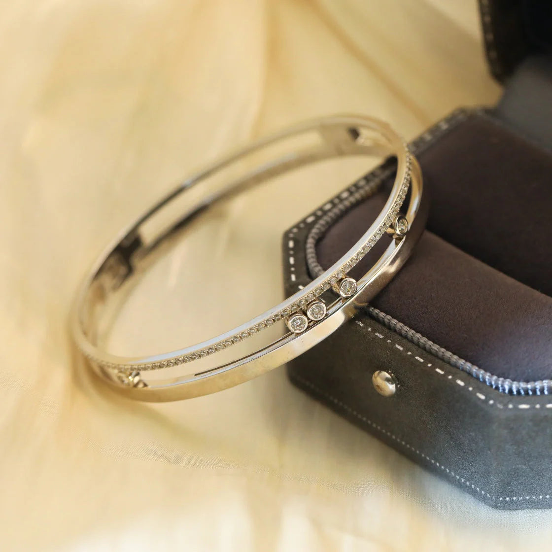 [Lumi Jewelery]Move Romane Diamond Bangle Bracelet