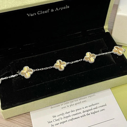 [Lumi Jewelry]CLOVER 5 MOTIFS CHRISTMAS LIMITED EDITION BRACELET