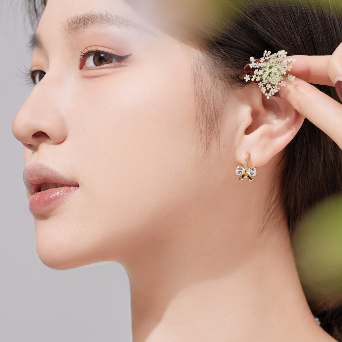 [Lumi Jewelry]Exquisite Earrings With Heart-Shaped Bow Design
