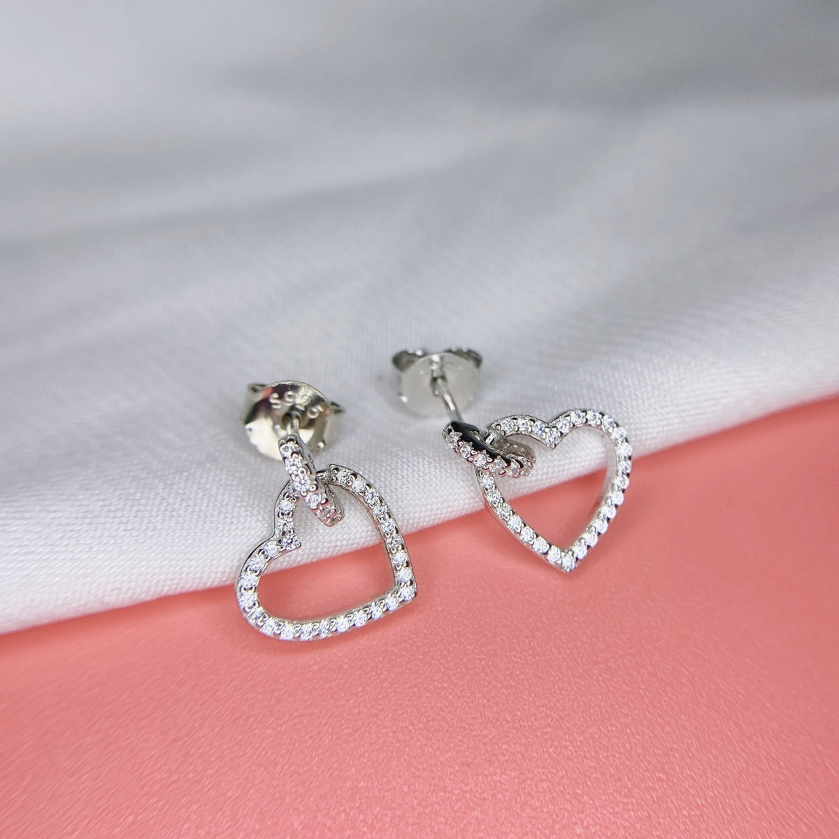 [Lumi Jewelry]Dainty Heart Shape Earrings