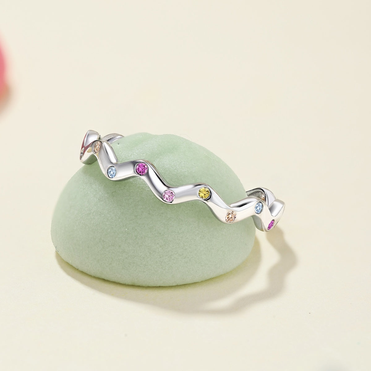 [Lumi Jewelry]Ornate Vibrant Round Cut Daily Ring