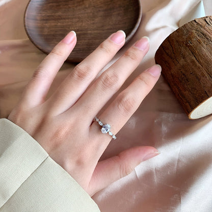 [Lumi Jewelry]0.75 Carat Luxurious Vibrant Elongated Cushion Cut Daily Ring