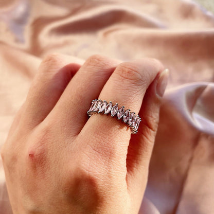 [Lumi Jewelry]Gorgeous Marquise Cut Tennis Ring