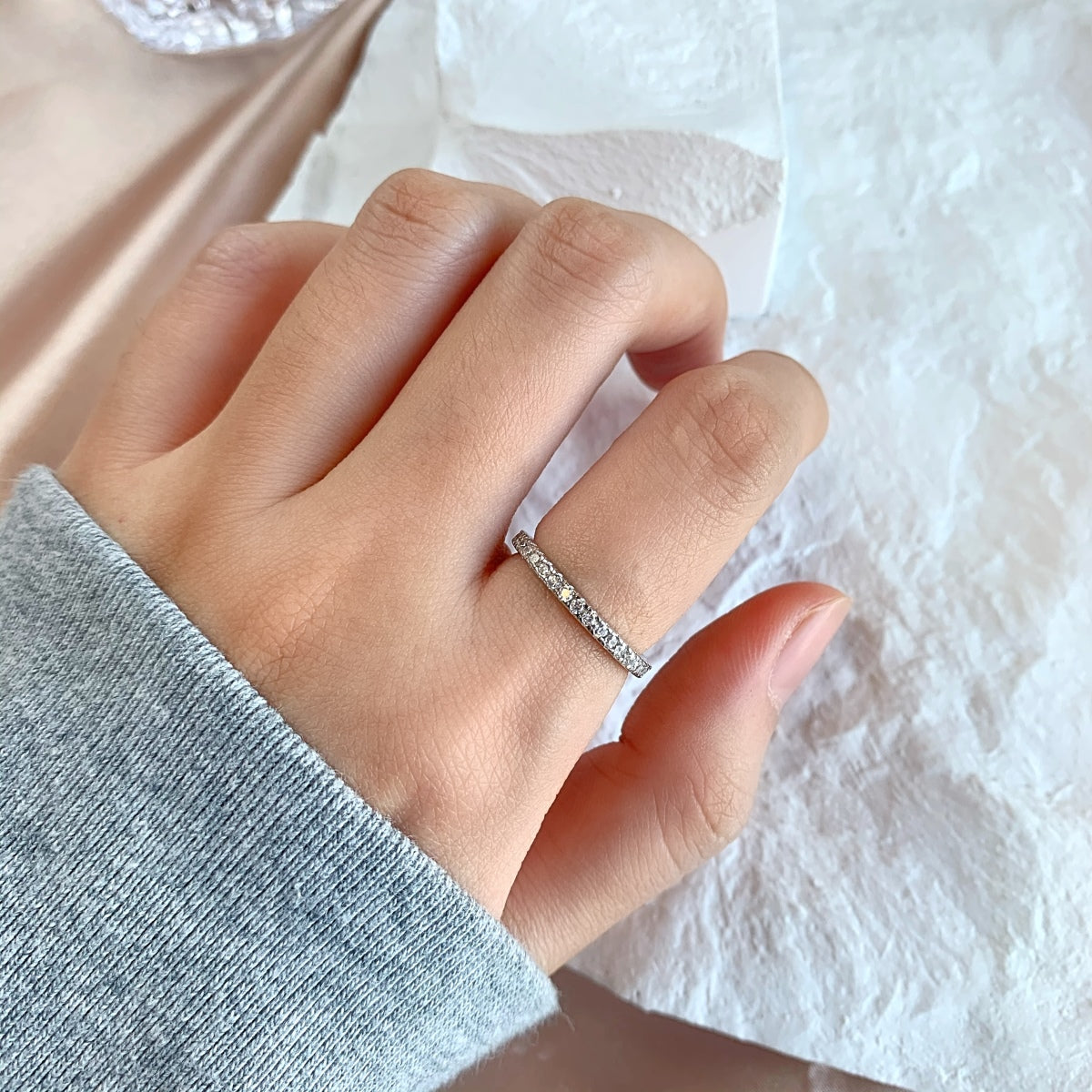 [Lumi Jewelry]Delicate Sparkling Round Cut Daily Ring