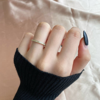[Lumi Jewelry]Delicate Sparkling Round Cut Daily Ring
