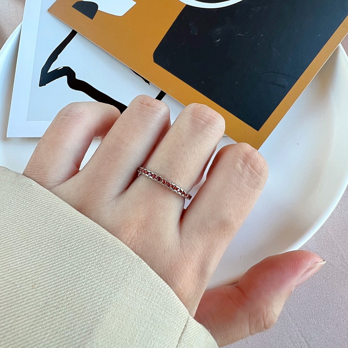 [Lumi Jewelry]Delicate Sparkling Round Cut Daily Ring