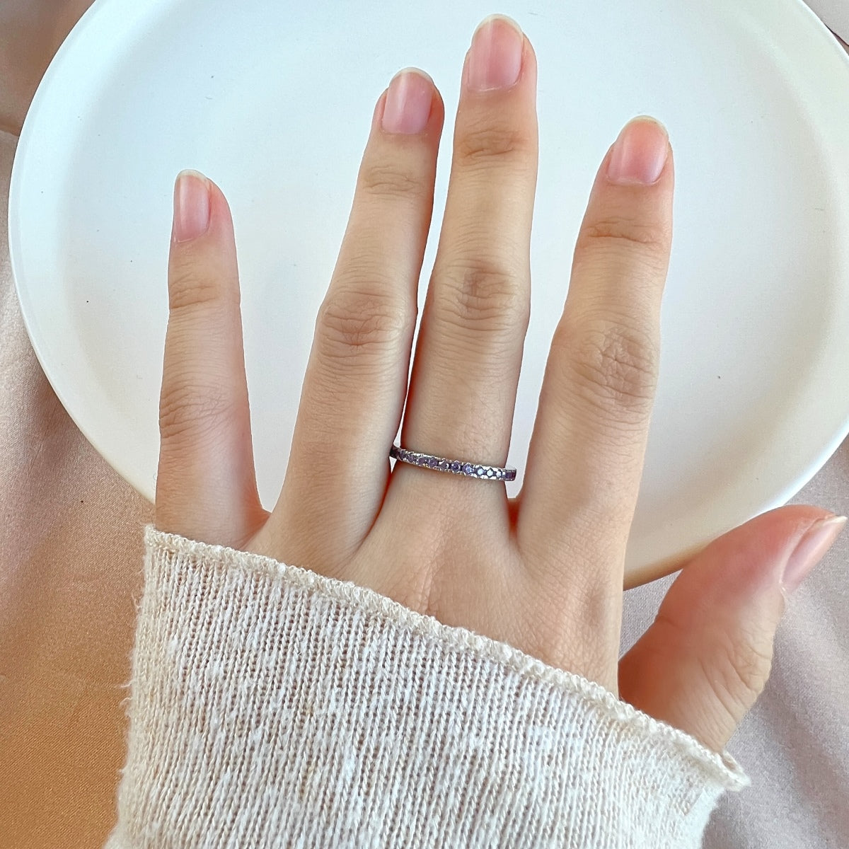 [Lumi Jewelry]Delicate Sparkling Round Cut Daily Ring