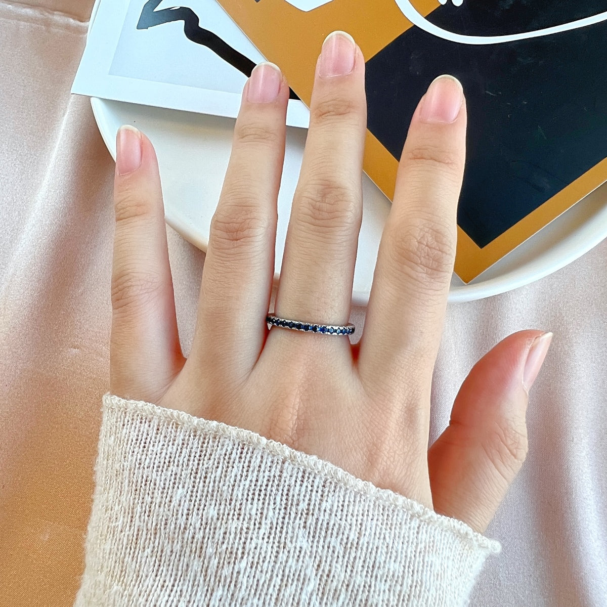 [Lumi Jewelry]Delicate Sparkling Round Cut Daily Ring