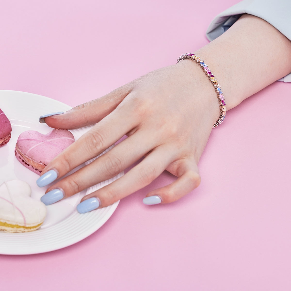 [Lumi Jewelry]Ornate Sparkling Multi Cut Party Bracelet