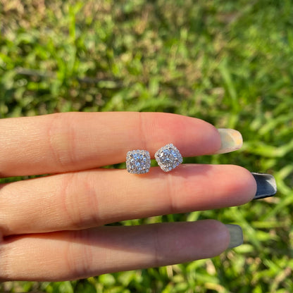 [Lumi Jewelry]Classic Round Center Stone Stud Earrings