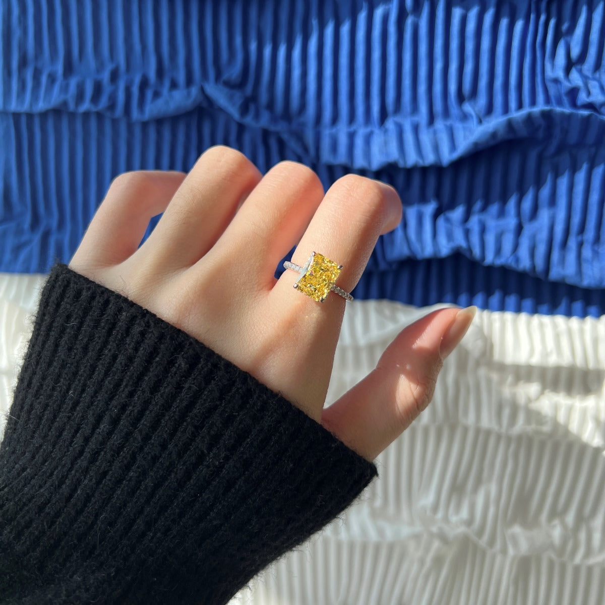 [Lumi Jewelry]4.0 Carat Luxurious Engagement Ring