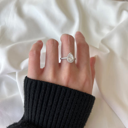 [Lumi Jewelry]1.0 Carat Luxurious Resplendent Water Drop Shape Wedding Ring