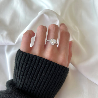 [Lumi Jewelry]Eternity Splashy Romantic Heart Shape Lover Ring