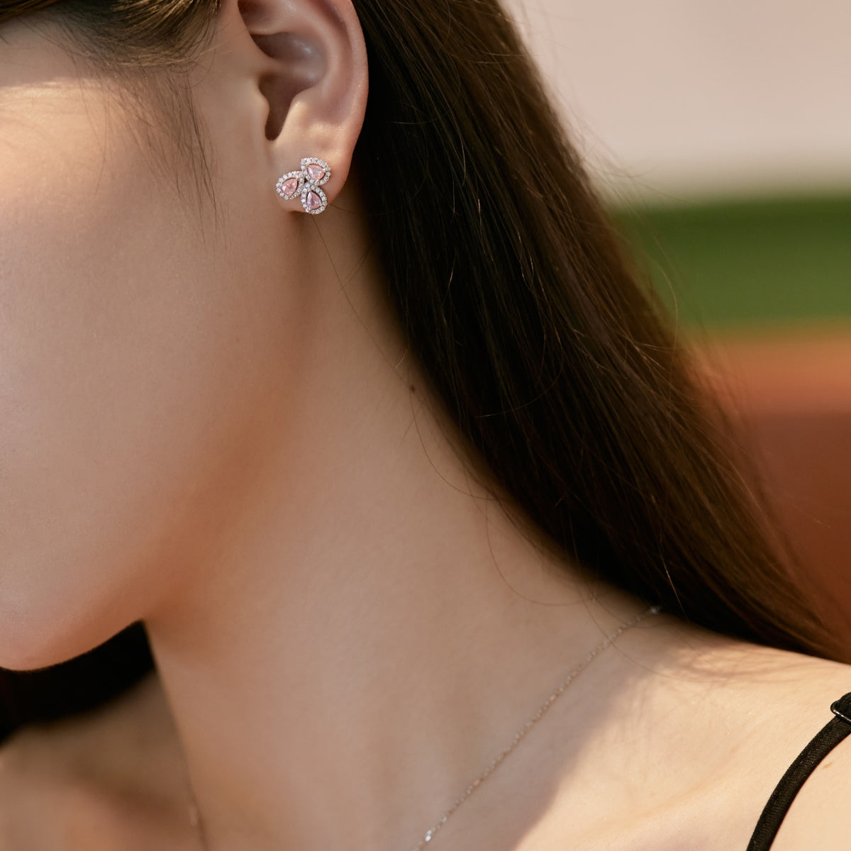 [Lumi Jewelry]Ornate Flower Shape Pear Cut Lover Earrings