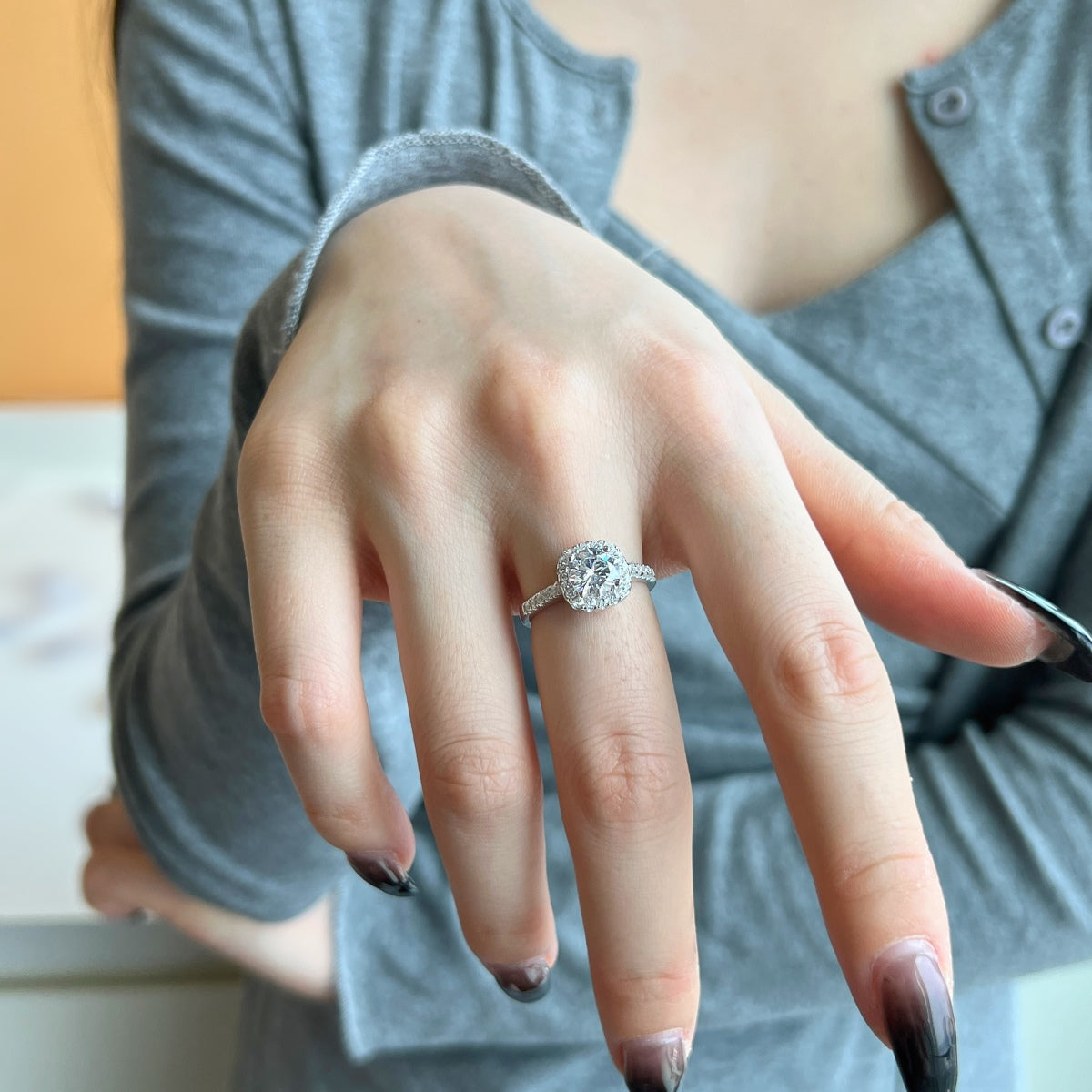 [Lumi Jewelry]Dazzling Resplendent Round Cut Wedding Ring