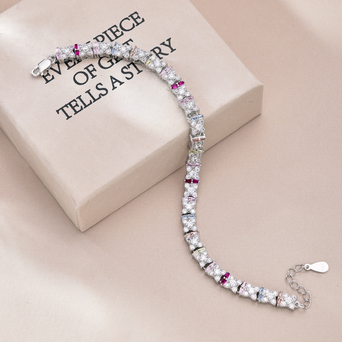 [Lumi Jewelry]Unique Colorful Flower Shape Daily Bracelet