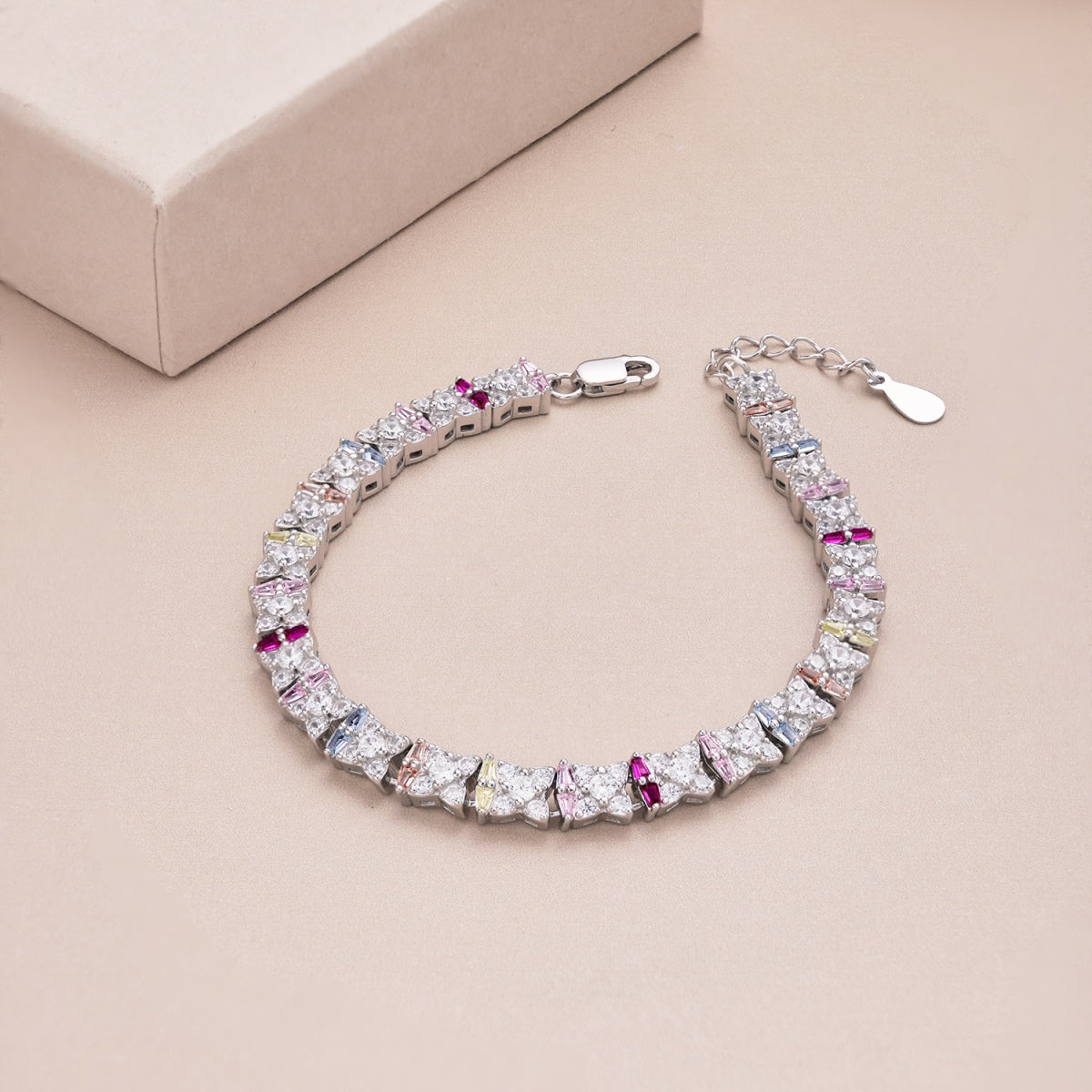 [Lumi Jewelry]Unique Colorful Flower Shape Daily Bracelet