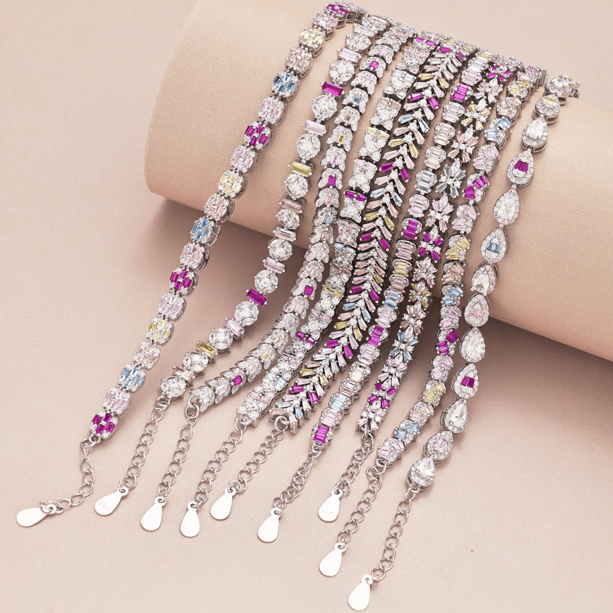 [Lumi Jewelry]Unique Colorful Flower Shape Daily Bracelet