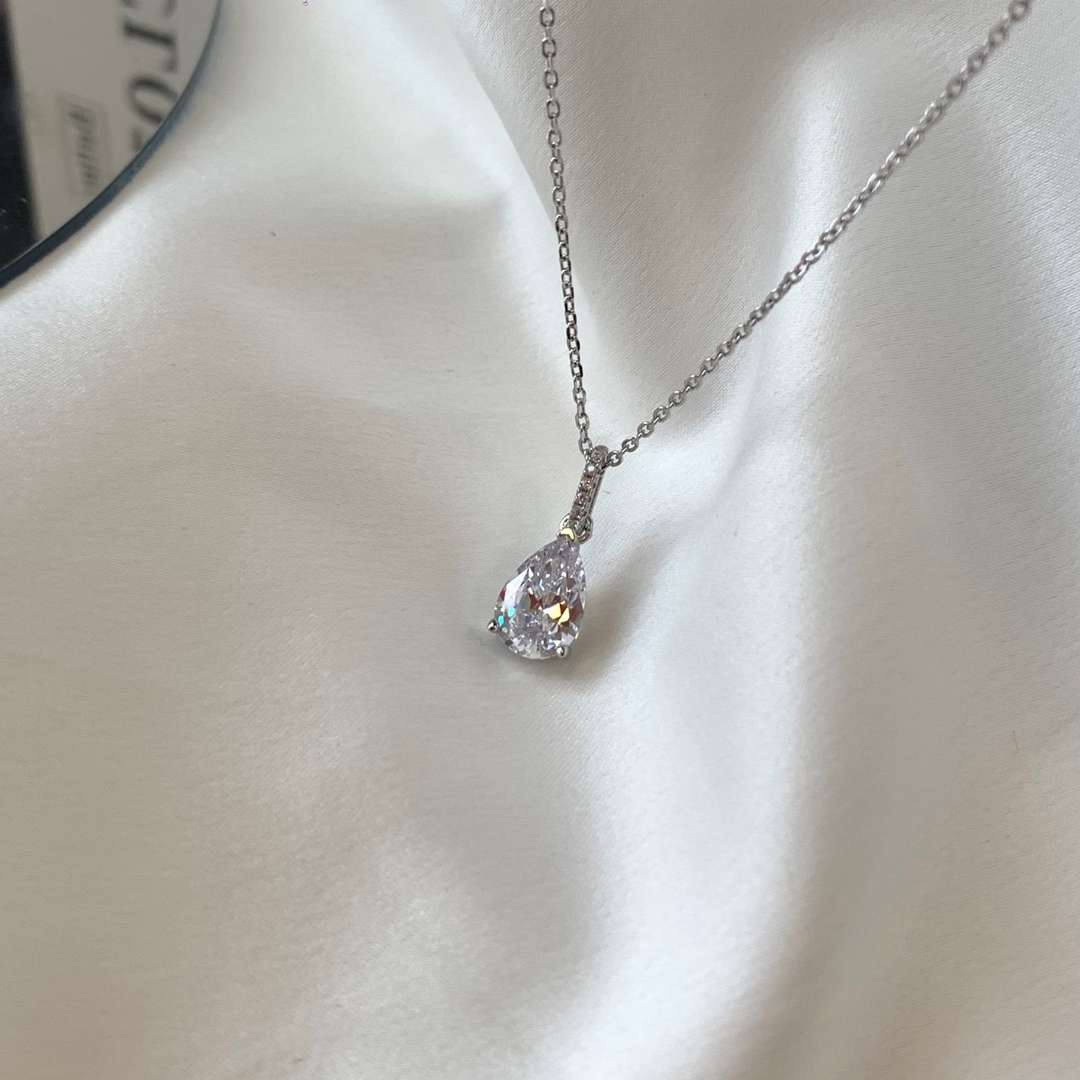 [Lumi Jewelry]Delicate Water Drop Shape Fashion Necklace