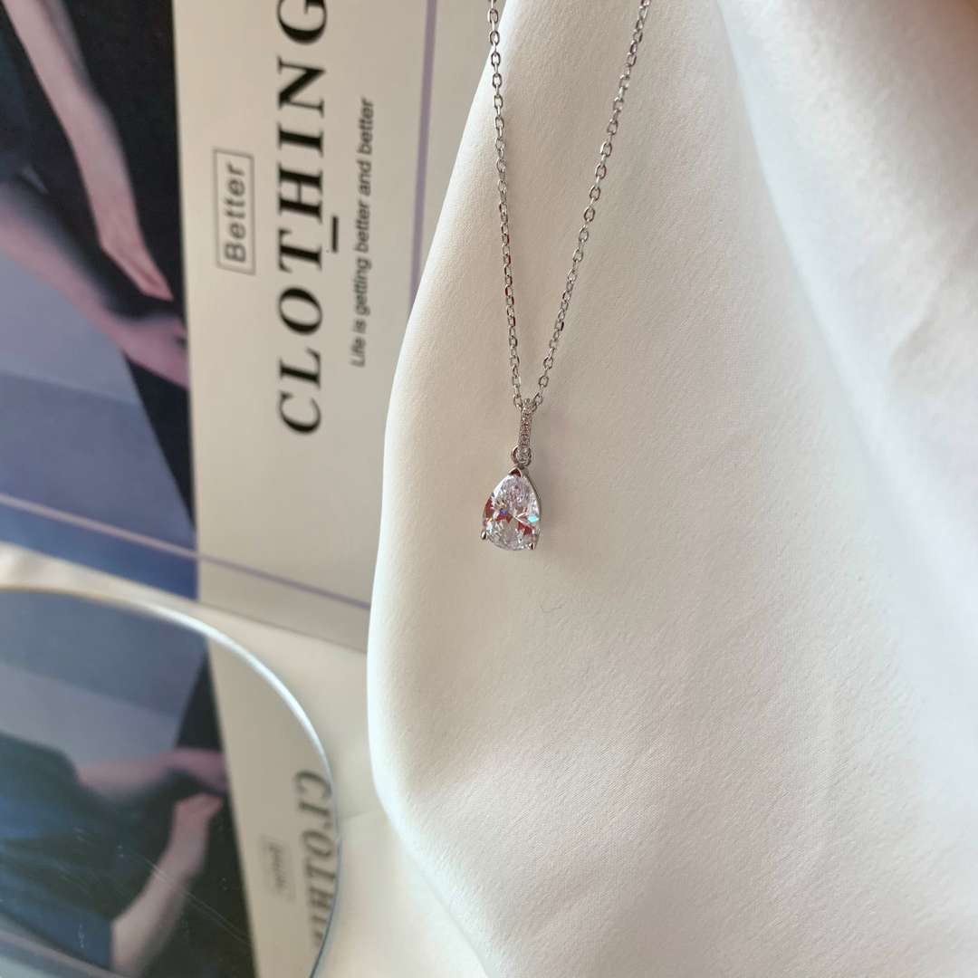 [Lumi Jewelry]Delicate Water Drop Shape Fashion Necklace