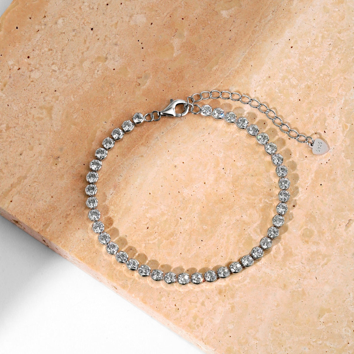 [Lumi Jewelry]Ornate  Sparkling Round Cut Daily Bracelet