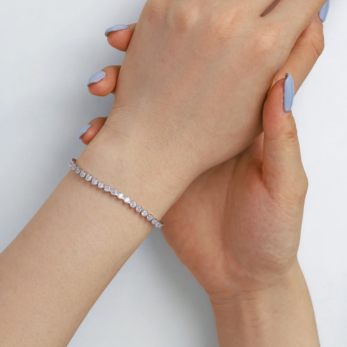 [Lumi Jewelry]Ornate  Sparkling Round Cut Daily Bracelet