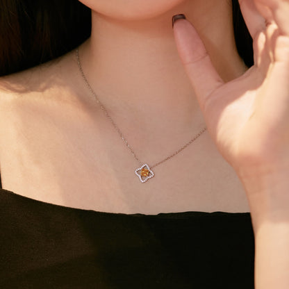 [Lumi Jewelry]Exquisite Flower Shape Princess Cut Necklace