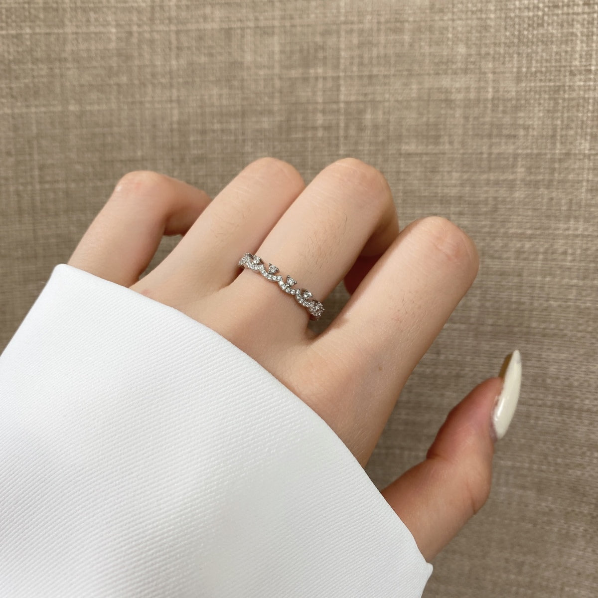 [Lumi Jewelry]Elegant Resplendent Round Shape Party Ring