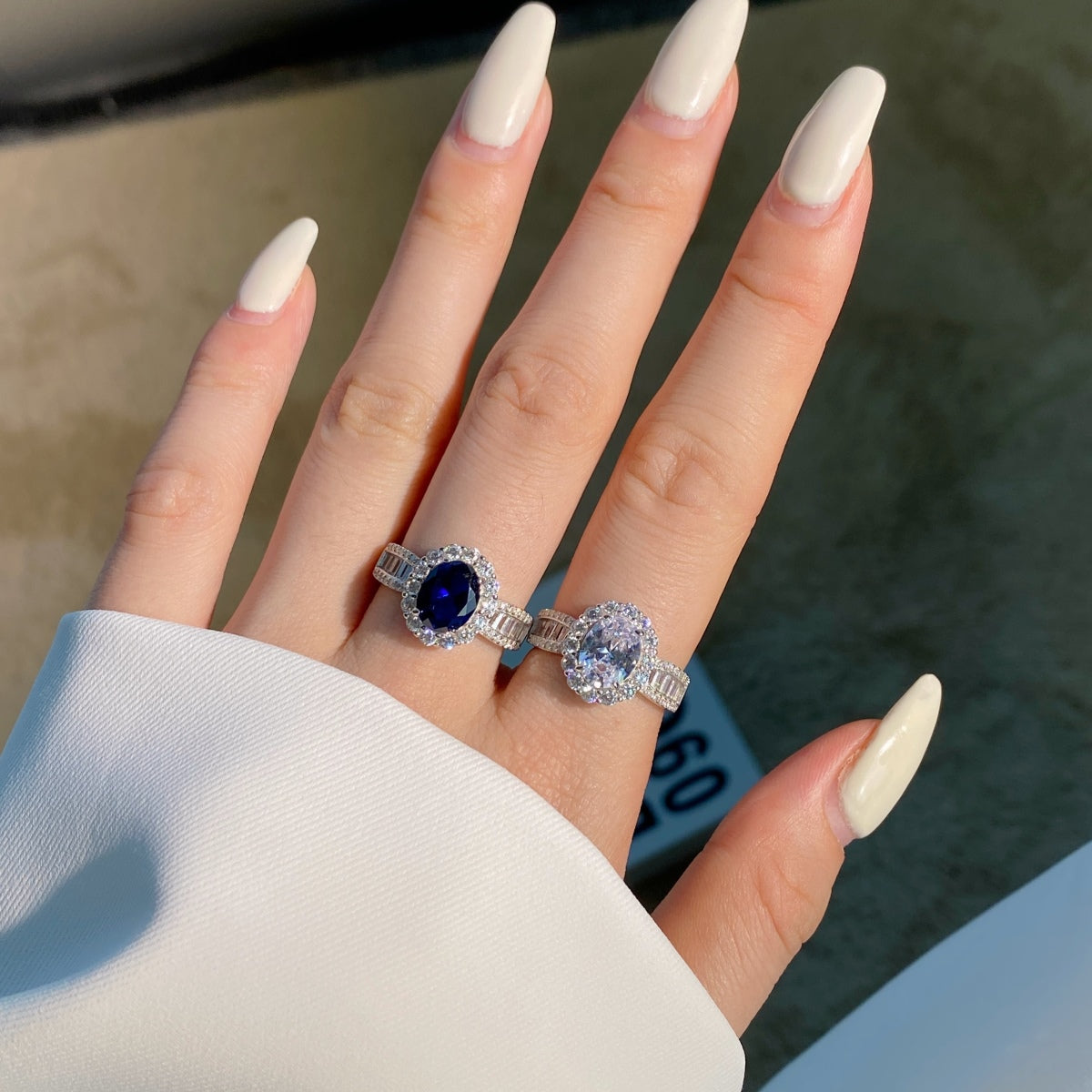 [Lumi Jewelry]1.5 Carat Dazzling Charming Oval Cut Banquet Ring