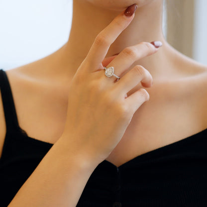 [Lumi Jewelry]1.0 Carat Luxurious Resplendent Water Drop Shape Wedding Ring