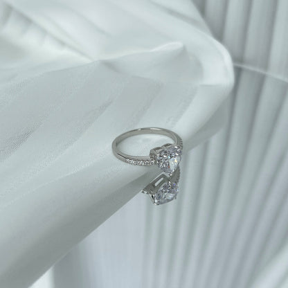 [Lumi Jewelry]2.0 Carat Dazzling Lustrous Heart Cut Lover Ring