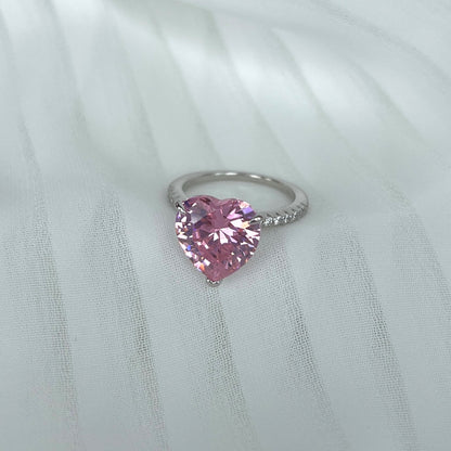 [Lumi Jewelry]6.0 Carat Luxurious Sparkling Romantic Heart Cut Lover Ring