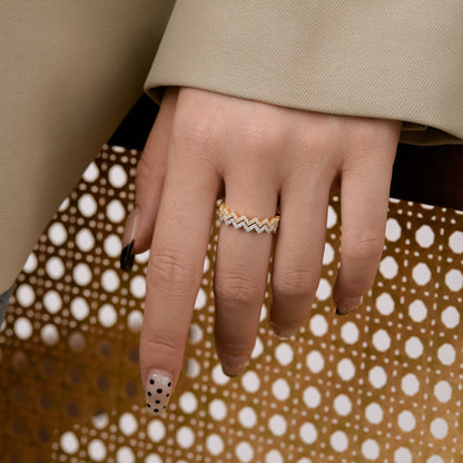 [Lumi Jewelry]Delicate Enchanting Wave Shape Daily Ring