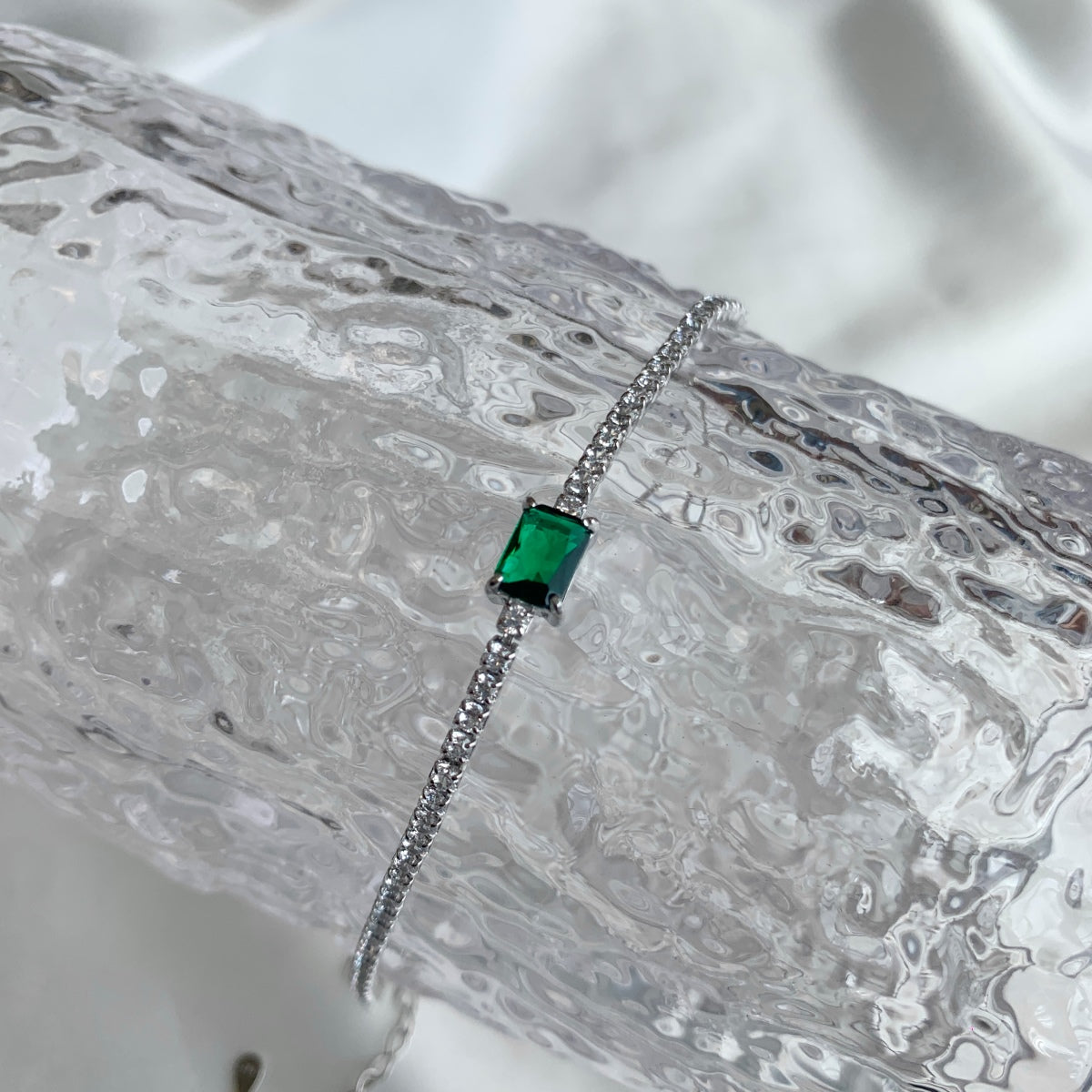 [Lumi Jewelry]1.0 Carat Unique Emerald Cut Banquet Bracelet