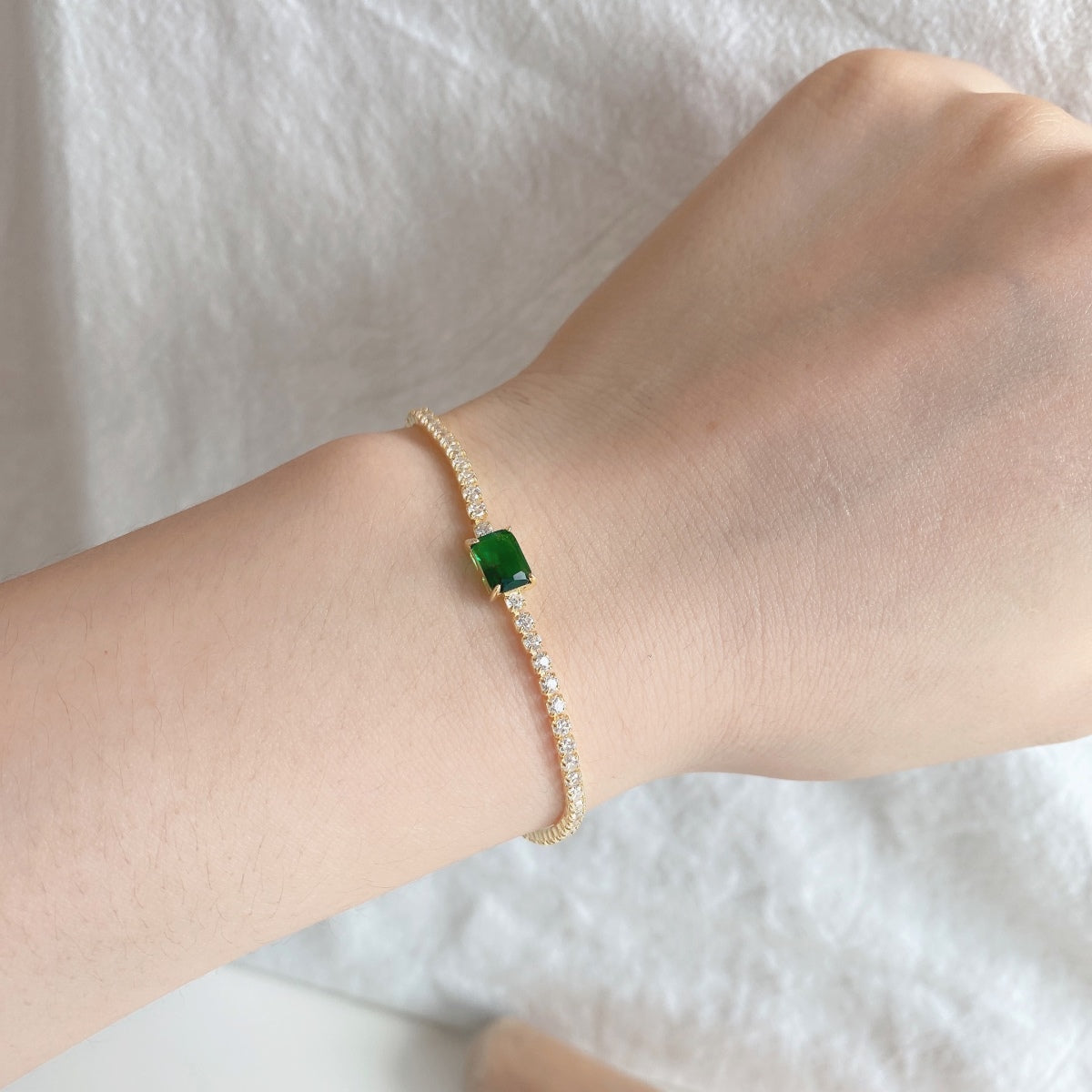 [Lumi Jewelry]1.0 Carat Unique Emerald Cut Banquet Bracelet