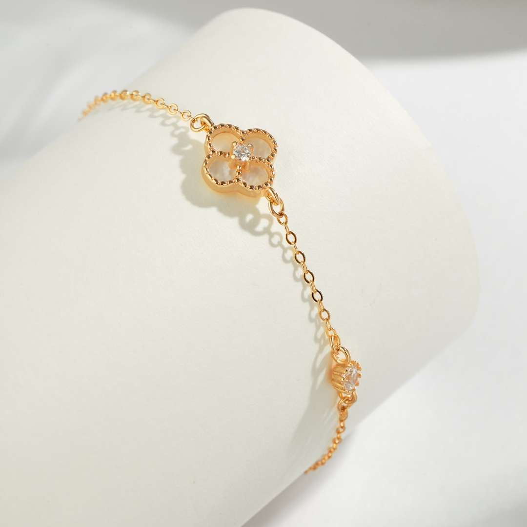 [Lumi Jewelry]Delicate Four Leaf Clover Bracelet
