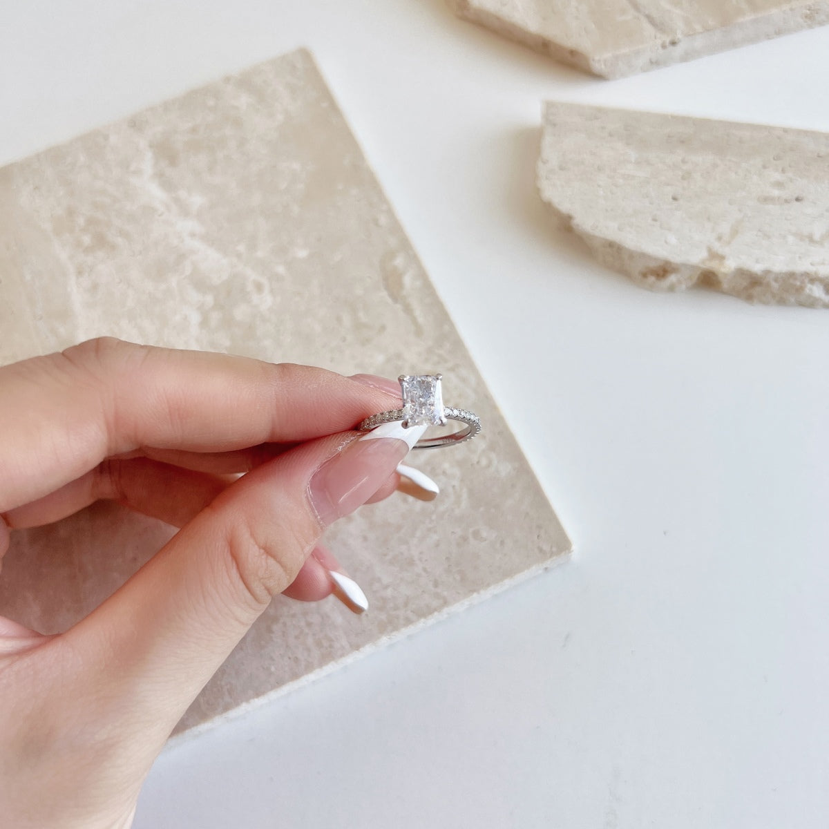 [Lumi Jewelry]2.0 Carat Dazzling Sparkling Radiant Cut Party Ring