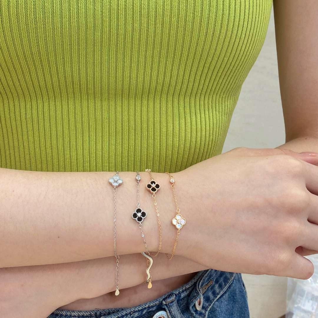 [Lumi Jewelry]Delicate Four Leaf Clover Bracelet