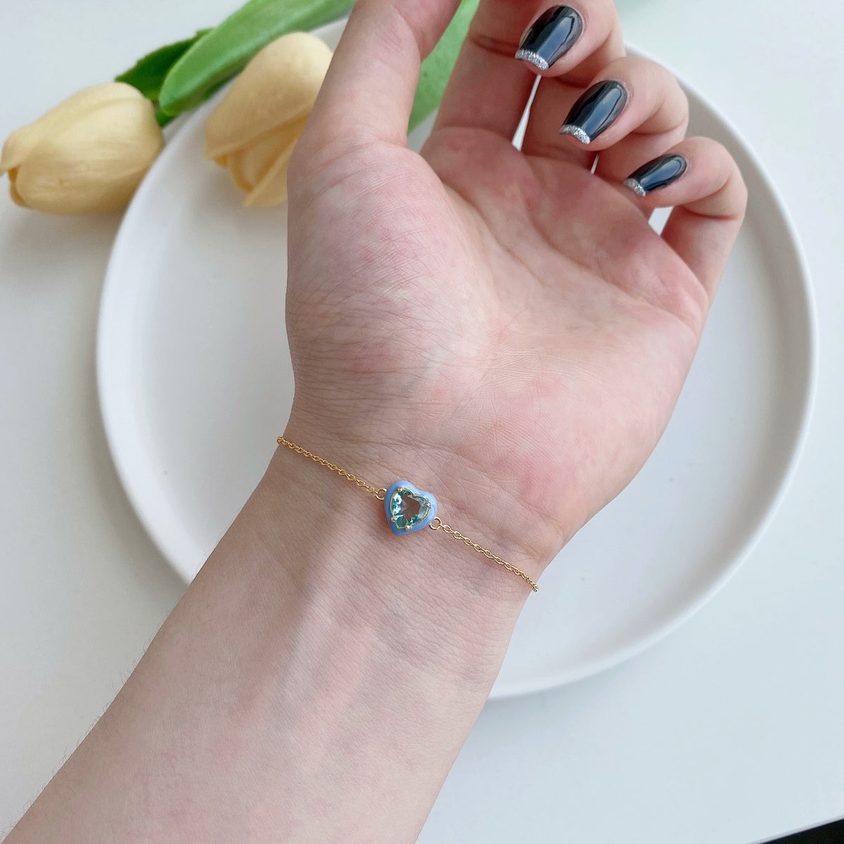 [Lumi Jewelry]Sparkling Romantic Heart Shape Lover Bracelet