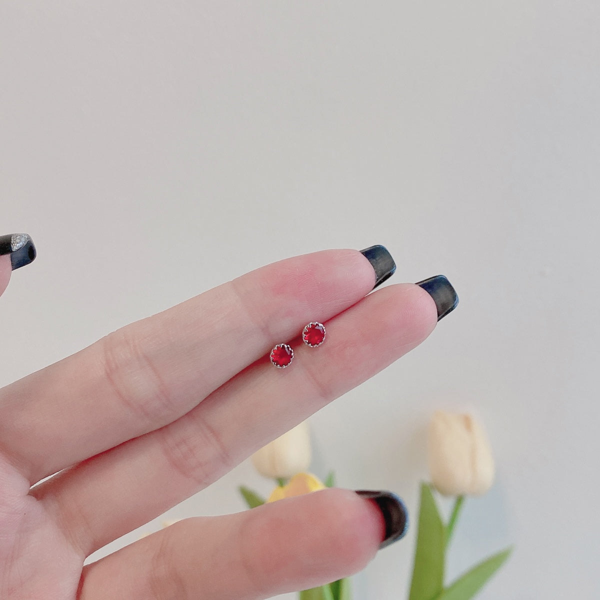 [Lumi Jewelry]Sparkling Colorful Round Shape Earrings