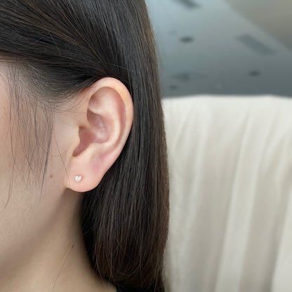 [Lumi Jewelry]Sparkling Heart Shaped Simple Earrings