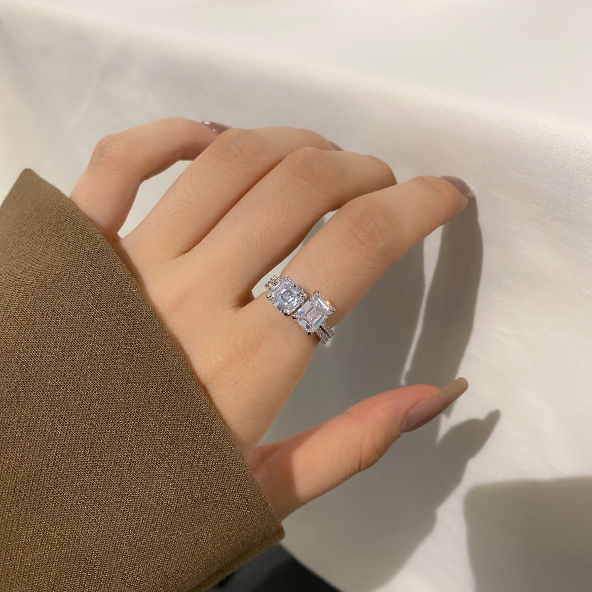[Lumi Jewelry]2.0 Carat Scintillating Ornate Radiant Cut Party Ring