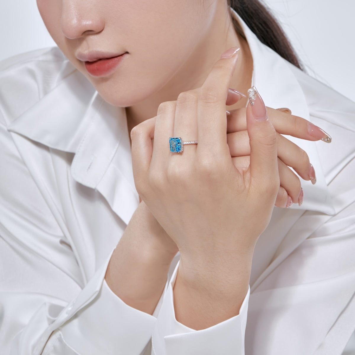 [Lumi Jewelry]4.0 Carat Luxurious Engagement Ring