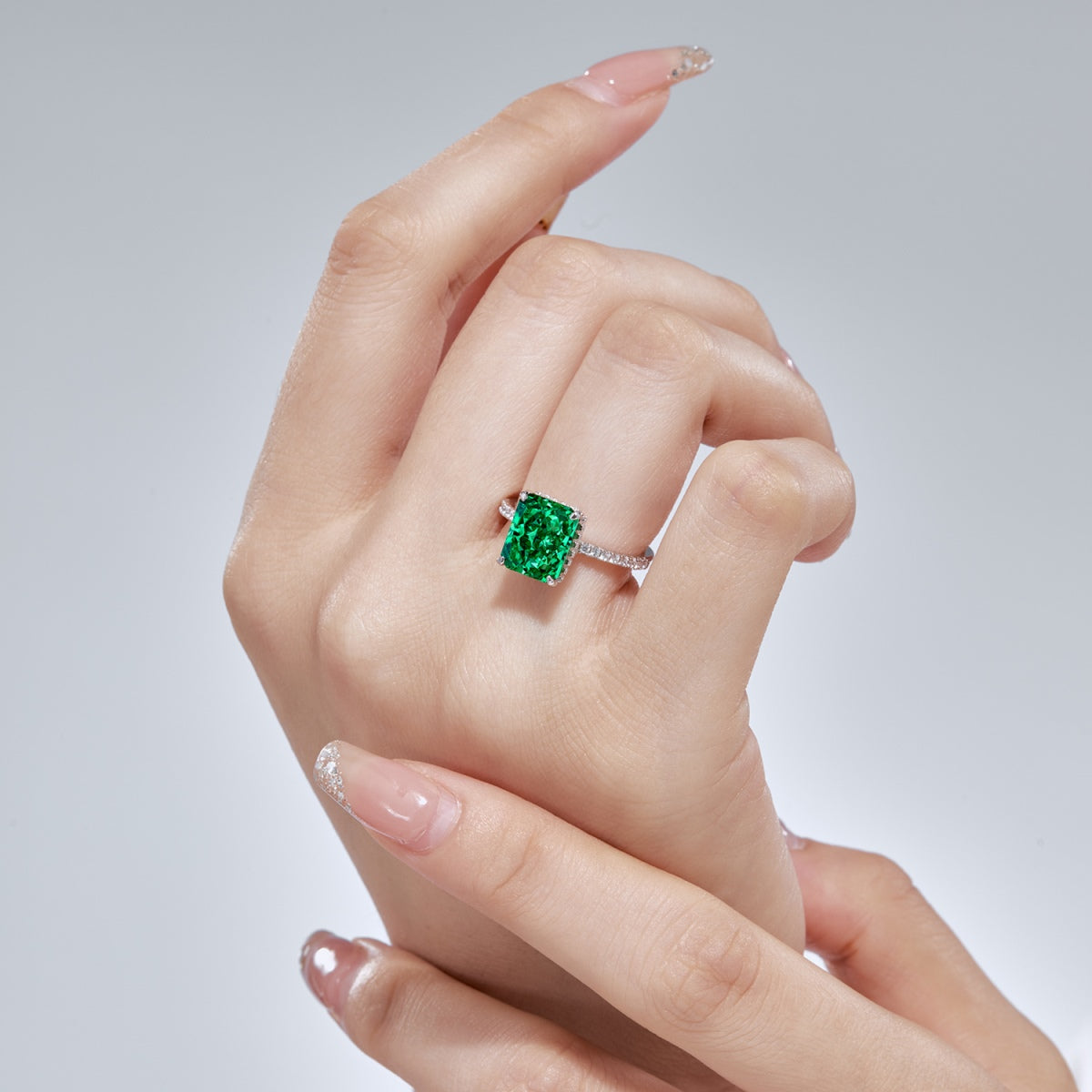[Lumi Jewelry]4.0 Carat Luxurious Engagement Ring