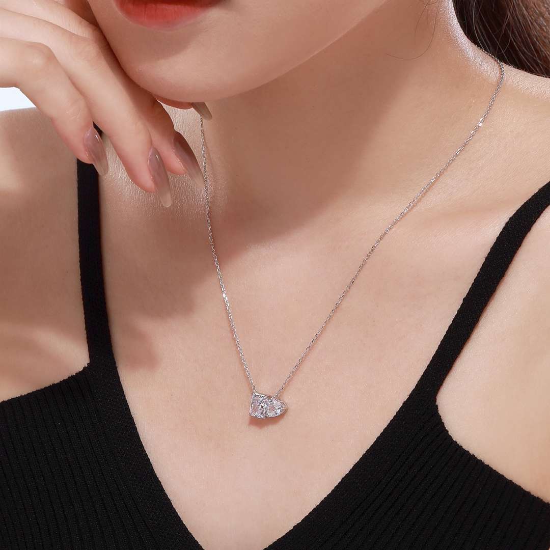 [Lumi Jewelry]Dazzling Square & Heart Shape Necklace