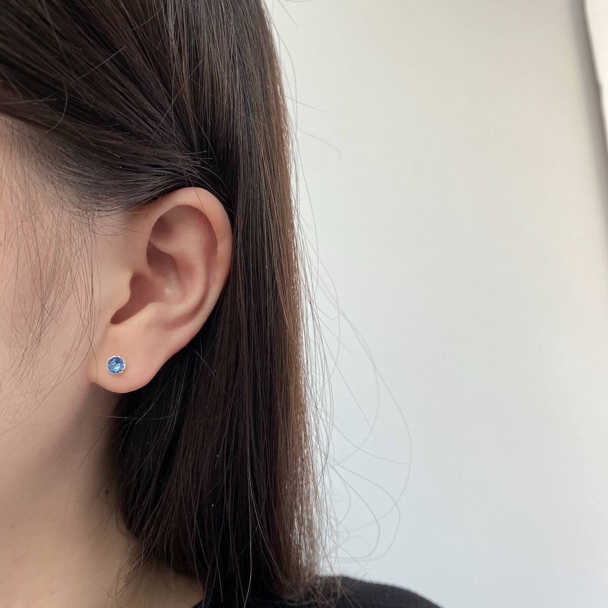 [Lumi Jewelry]Sparkling Colorful Round Shape Earrings