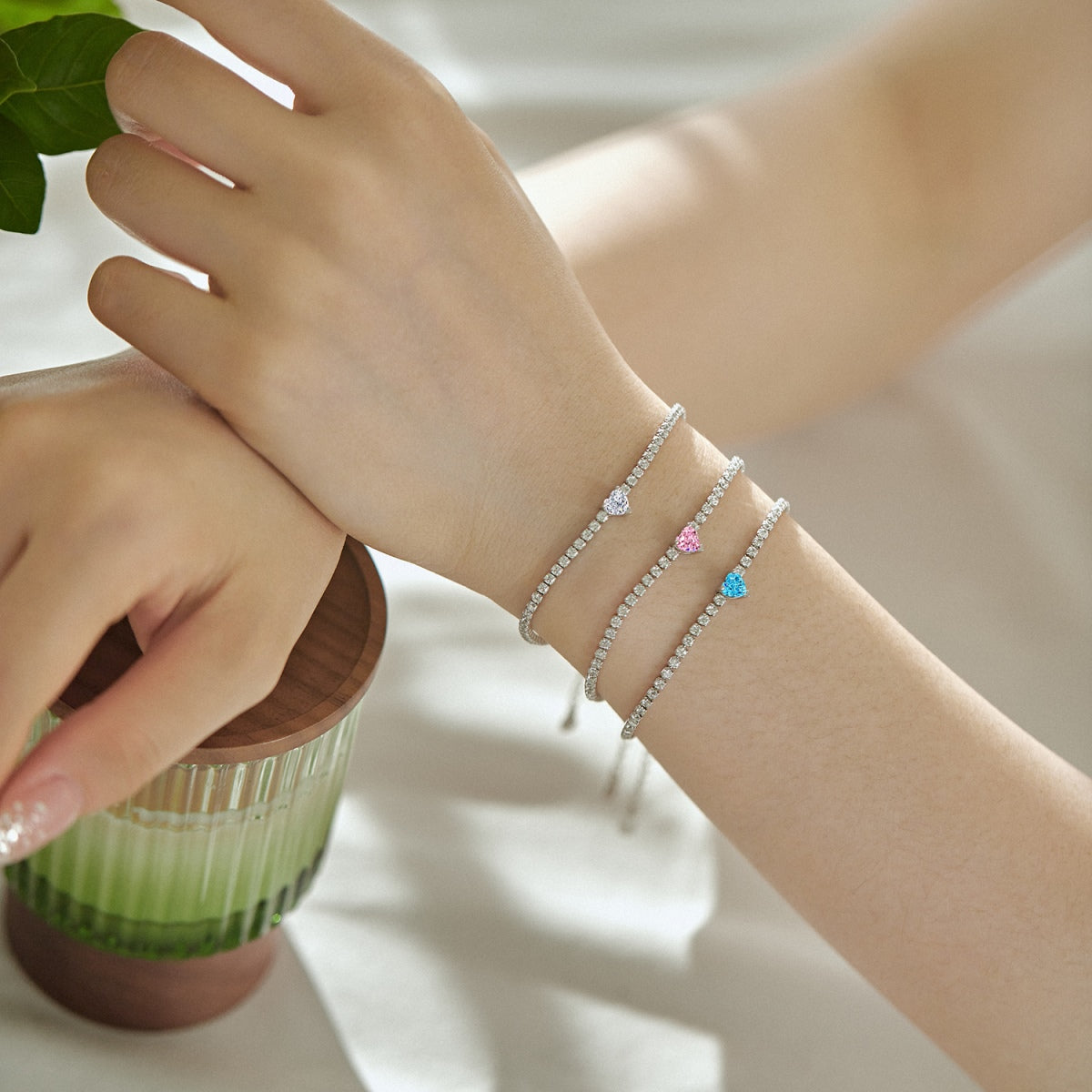 [Lumi Jewelry]0.5 Carat Elegant Romantic Heart Shape Lover Bracelet