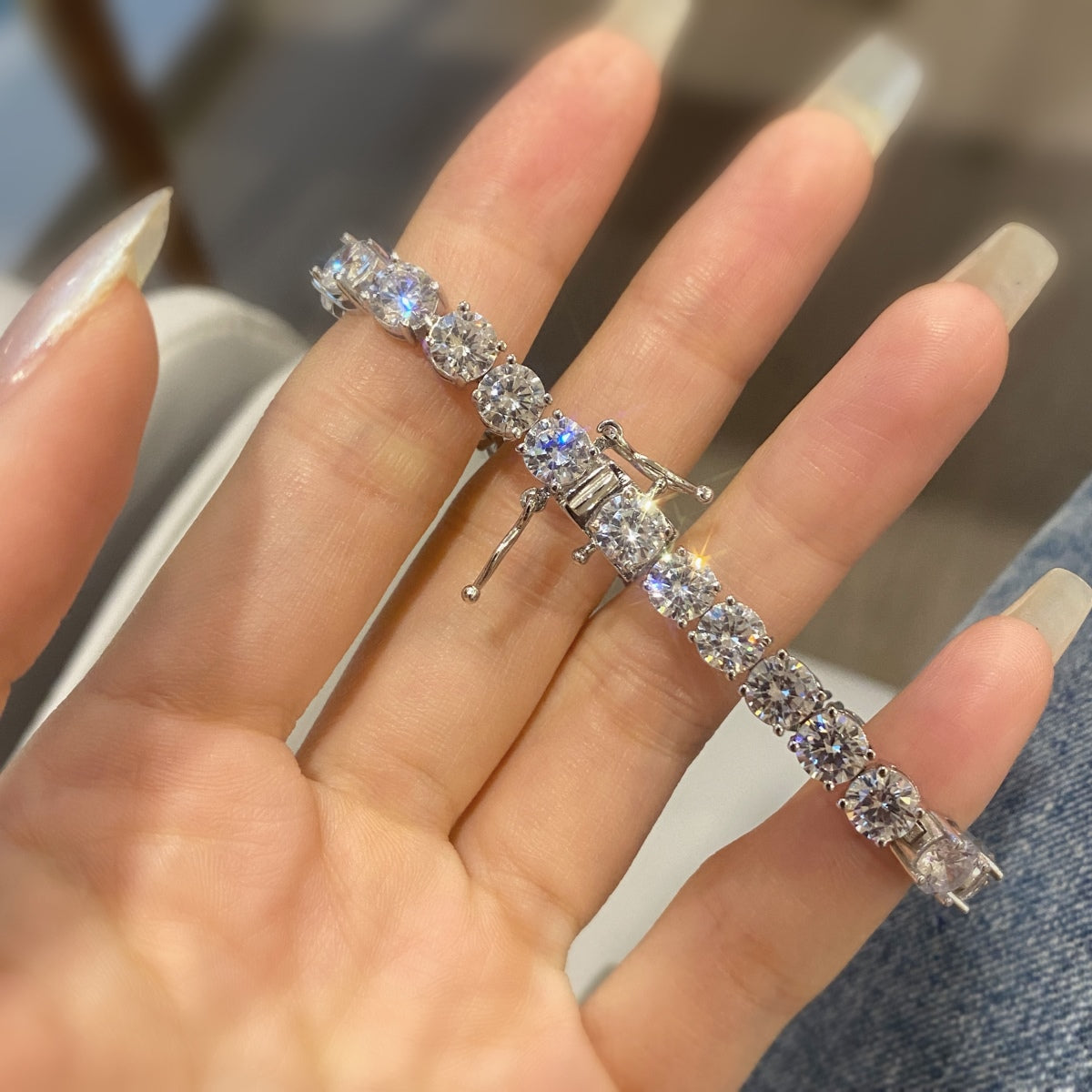 [Lumi Jewelry]0.75 Carat Dazzling Round Cut Wedding Bracelet